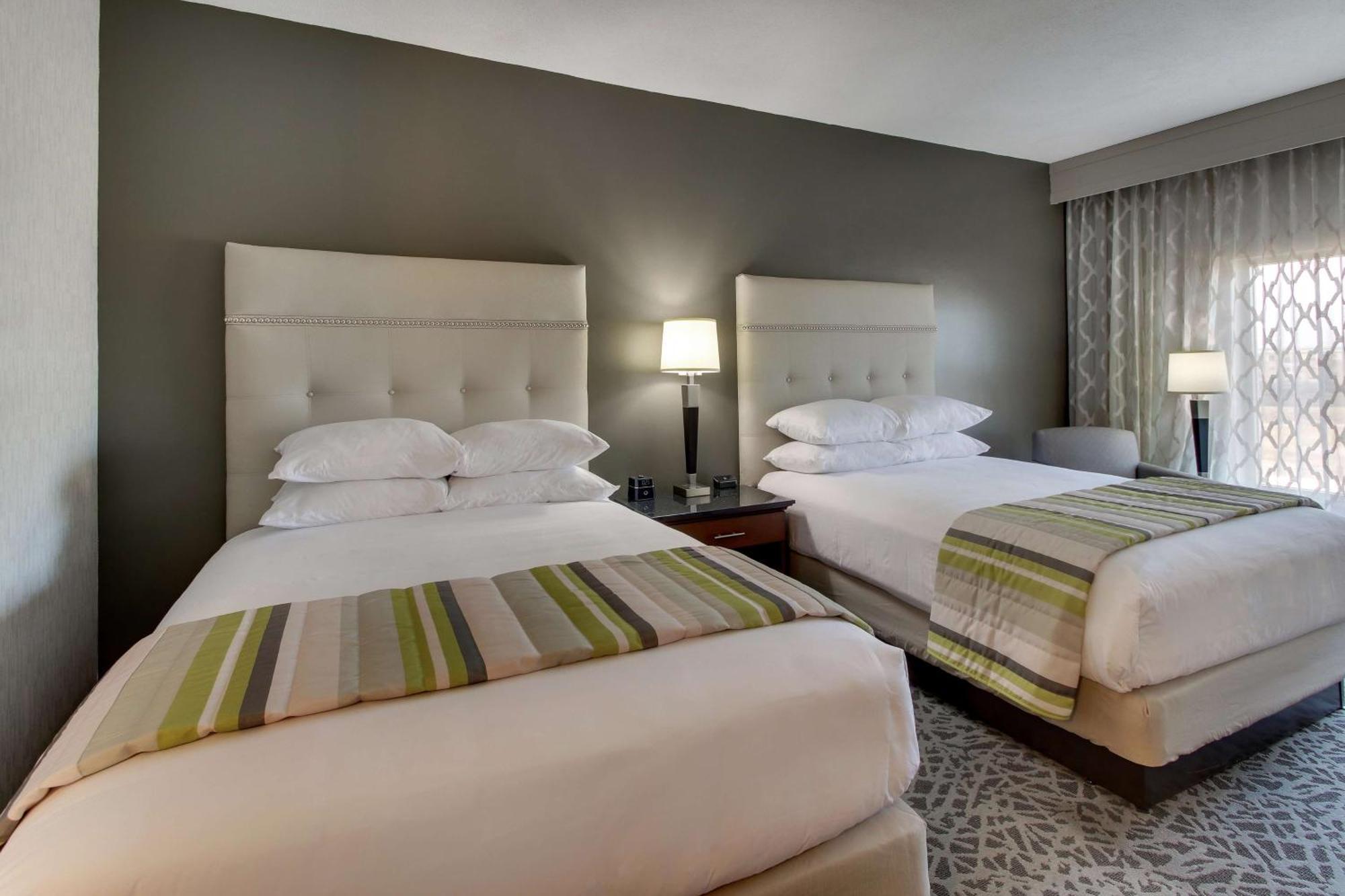 Drury Inn & Suites Cleveland Beachwood Eksteriør bilde