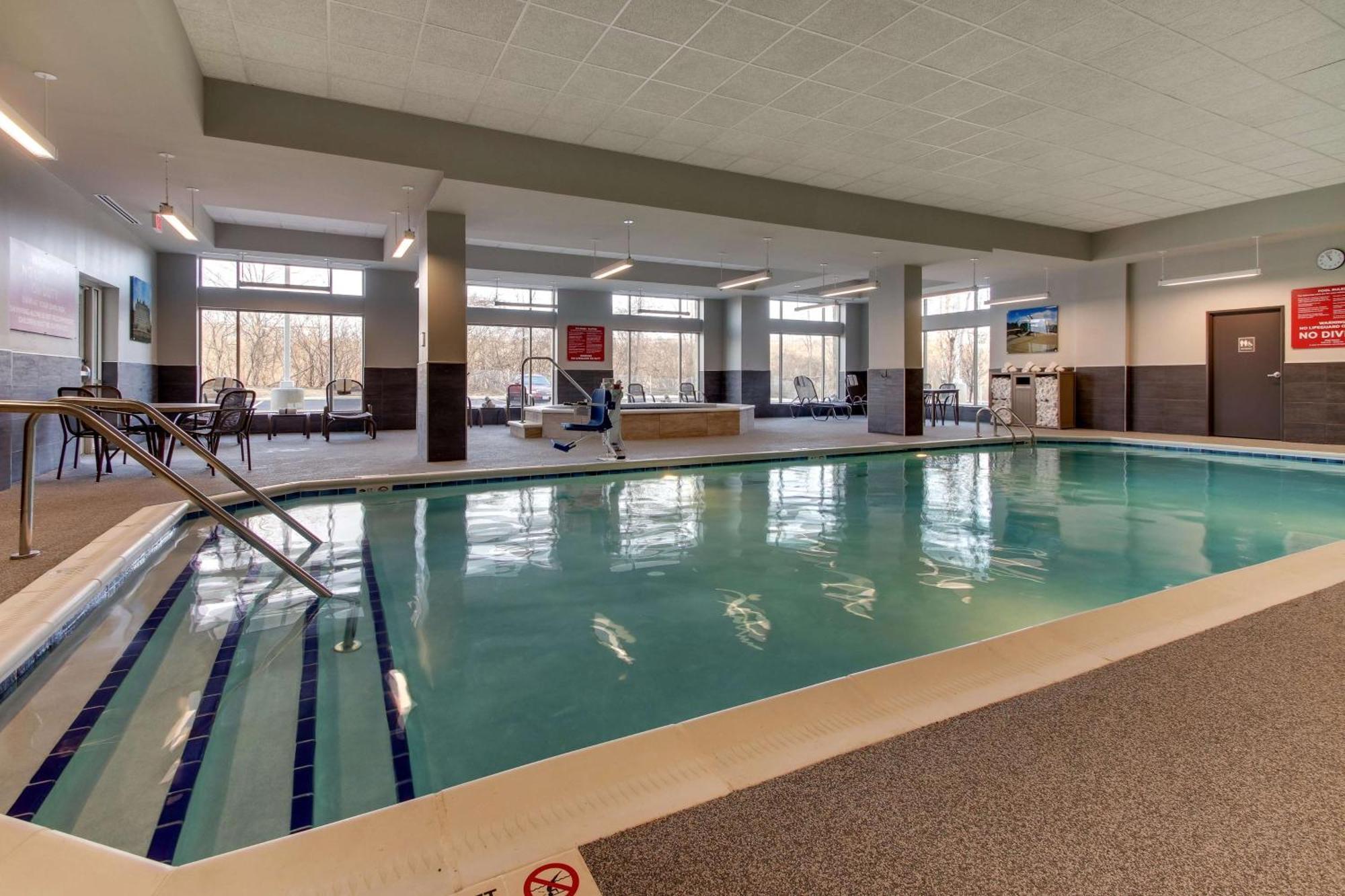 Drury Inn & Suites Cleveland Beachwood Eksteriør bilde