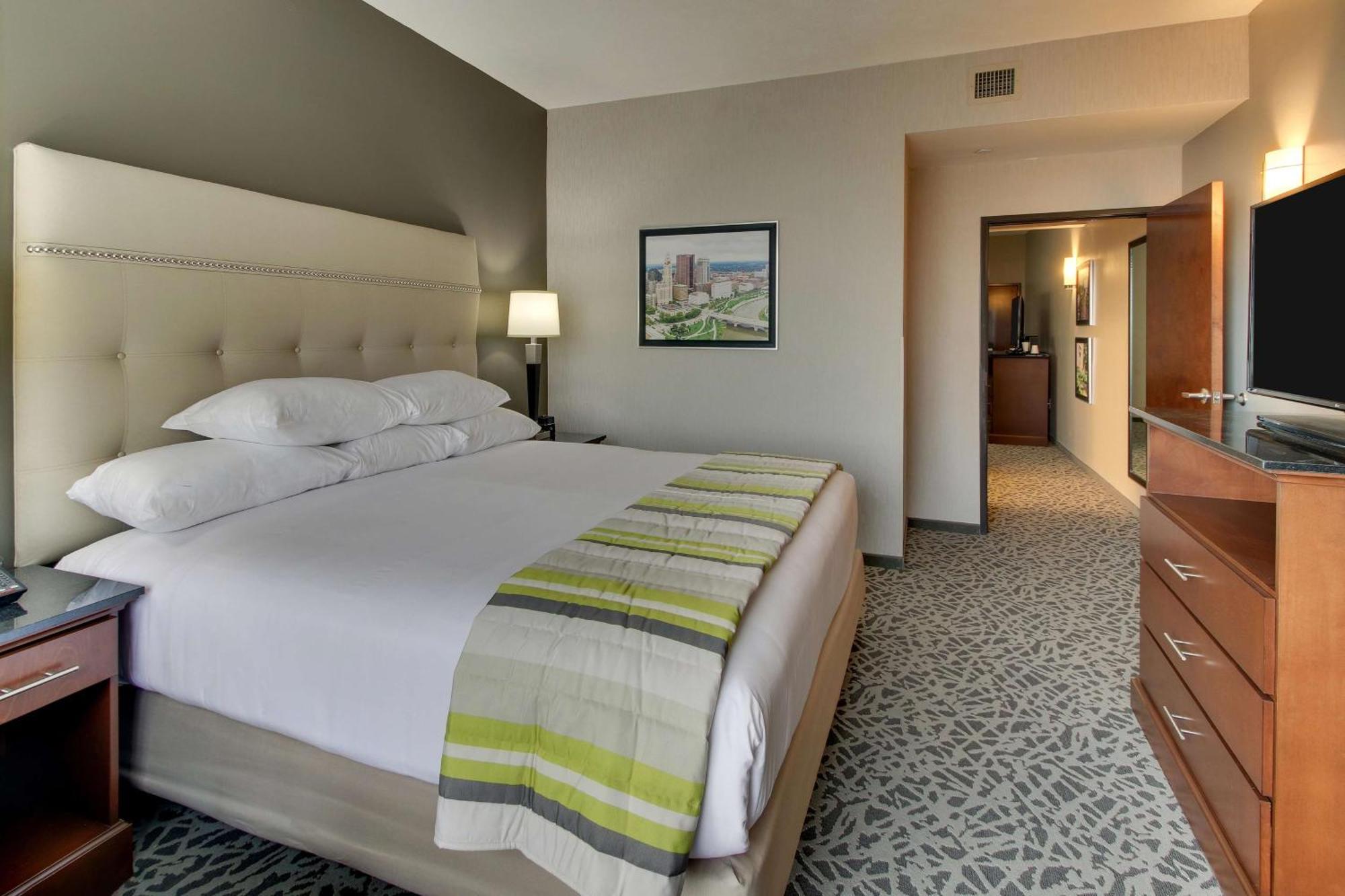 Drury Inn & Suites Cleveland Beachwood Eksteriør bilde
