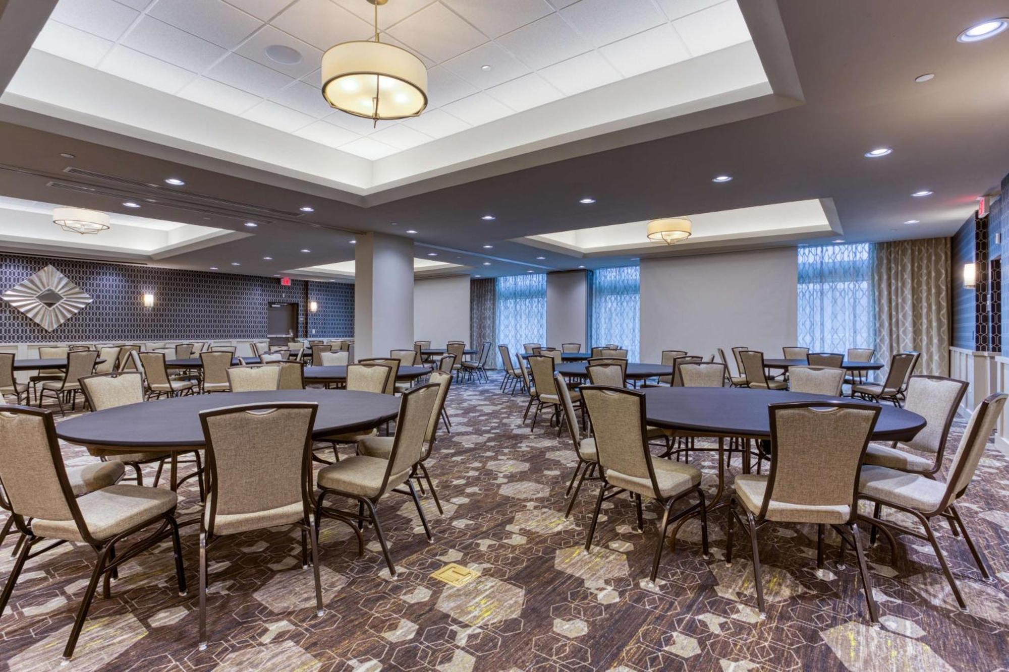 Drury Inn & Suites Cleveland Beachwood Eksteriør bilde